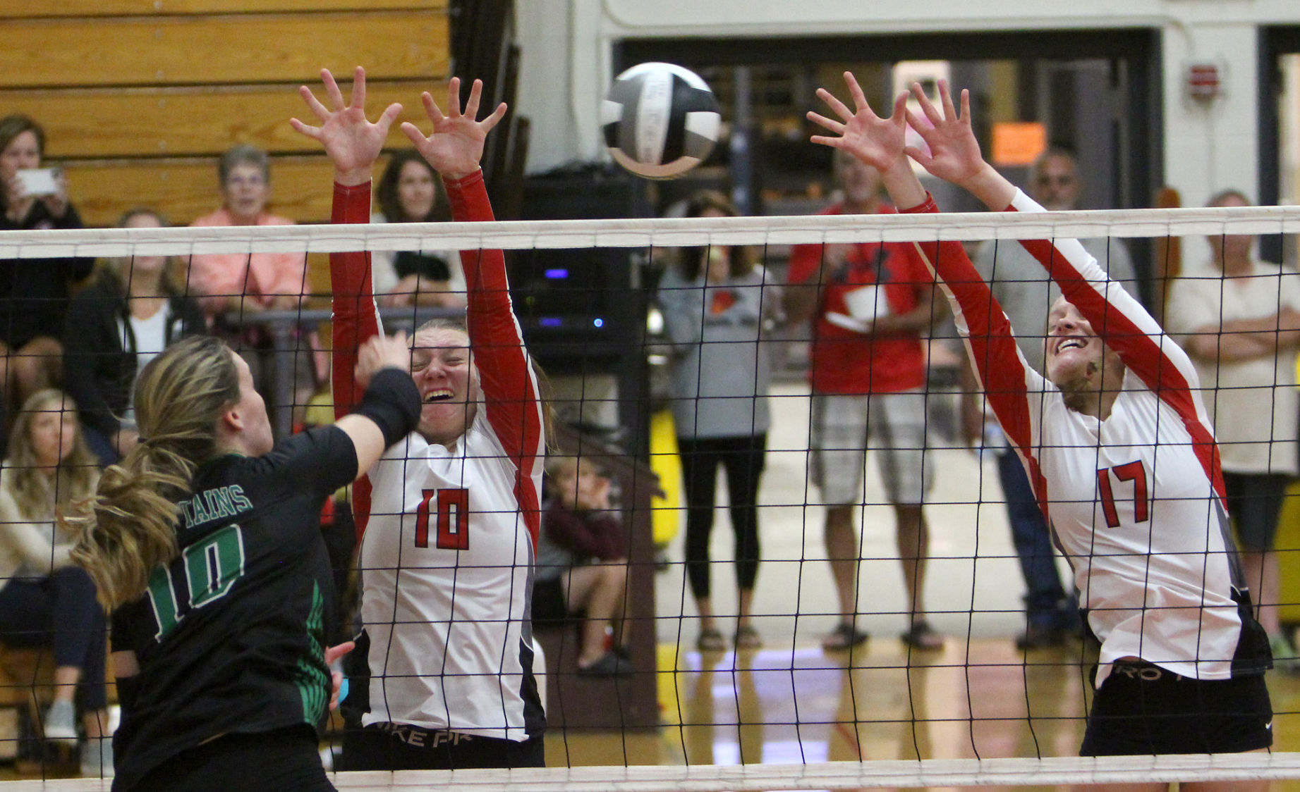 Bloomer volleyball invitational 10-2-21